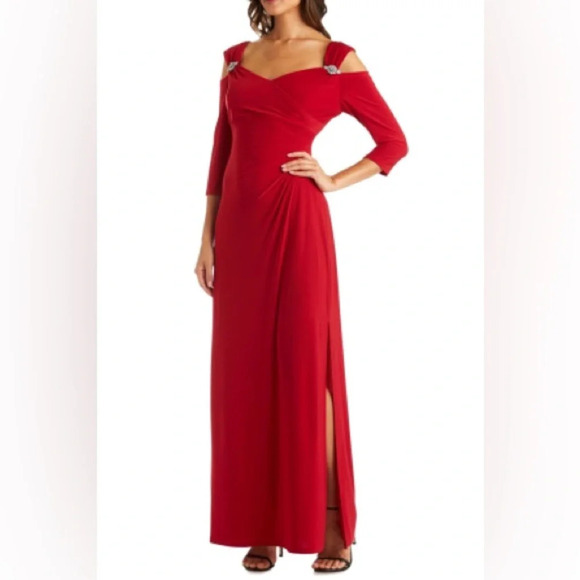R&M Richards Floor Length Column Style Evening Gown in red   Sz :6 - Picture 3 of 10
